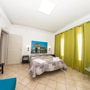 Into Bed & Breakfast