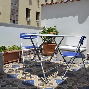 Dietro Al Massimo Bed & Breakfast